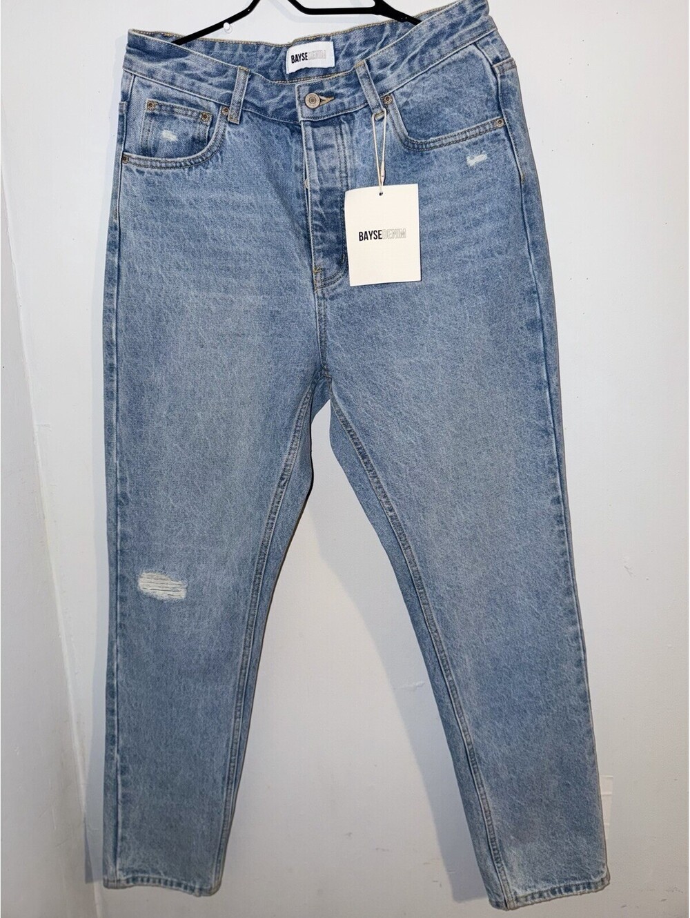 Size 30 Women’s BAYSE Denim Tyler Mum Jeans Light Wash Size 30 (12)